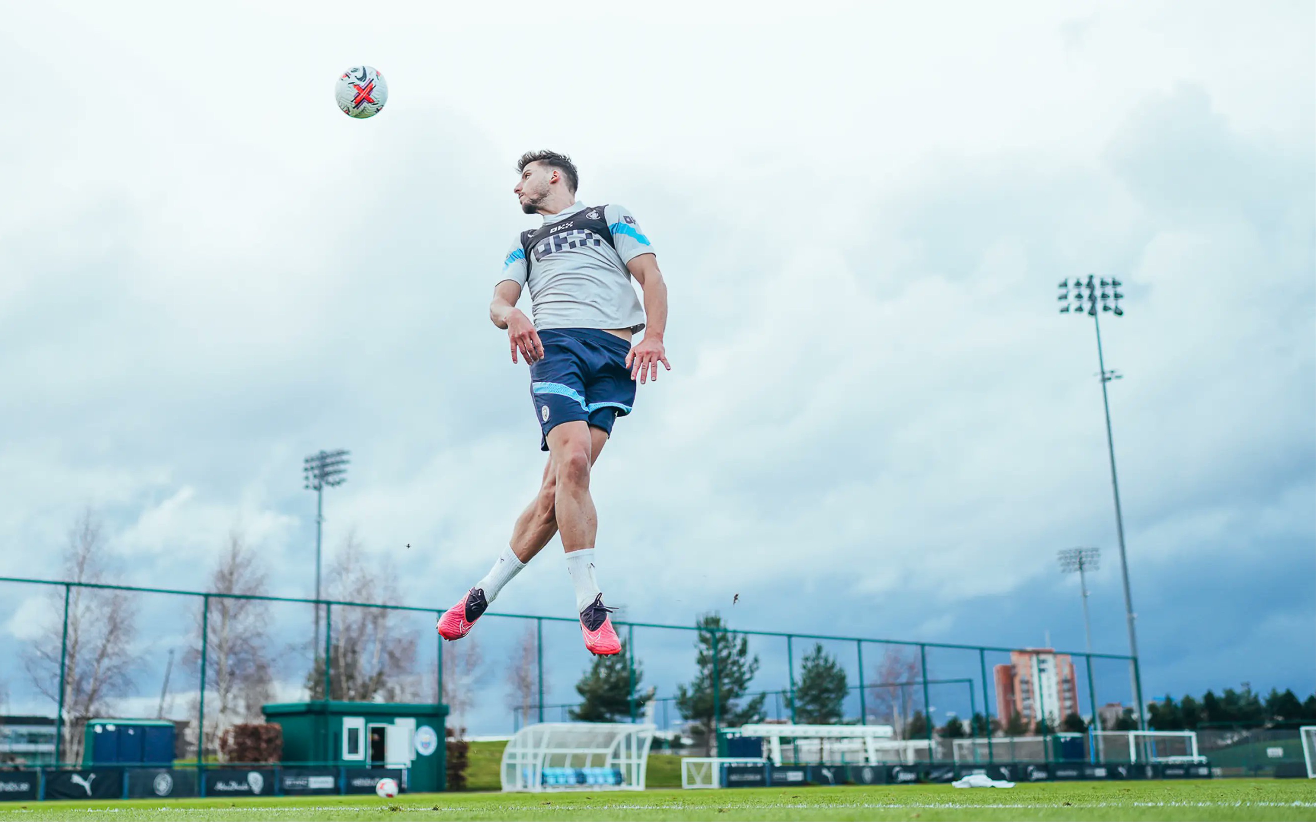 包含利物浦体能训练升级，备战阿尔希拉尔半决赛的词条