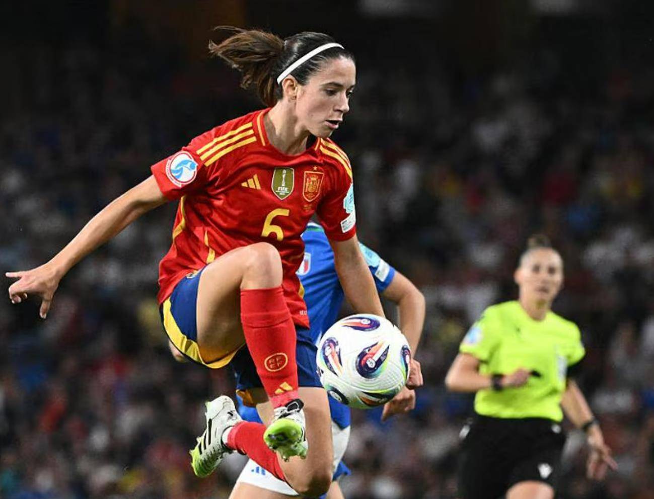 意大利队在女足比赛中击败对手