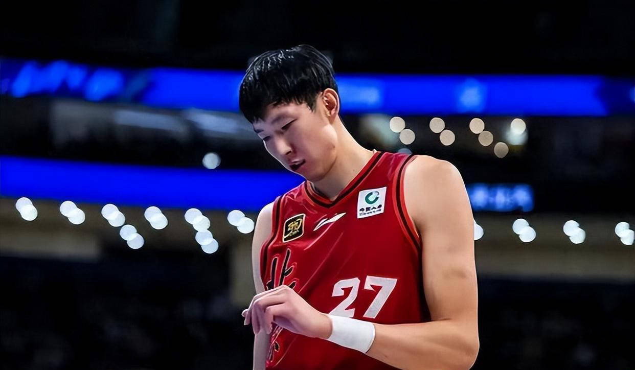 华体会网页版登录入口-周琦两双数据表现出色，带领球队取得连胜