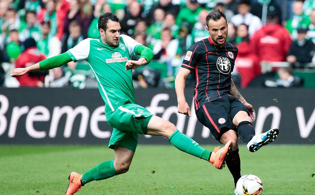 关于斯图加特球员展现顽强意志，取得关键胜利的信息