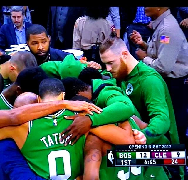 包含凯尔特人客场大胜，海沃德打出全队最佳表现的词条