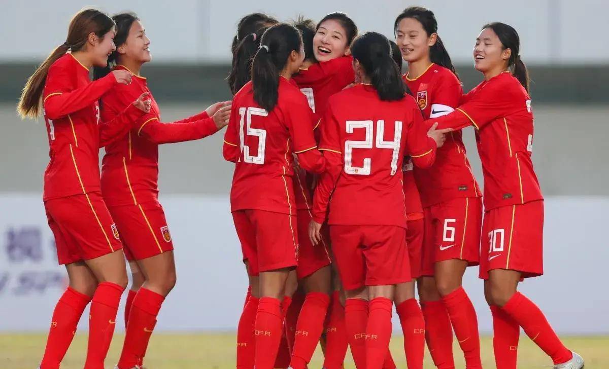 国内女足队员状态佳，为比赛做好各项准备的简单介绍