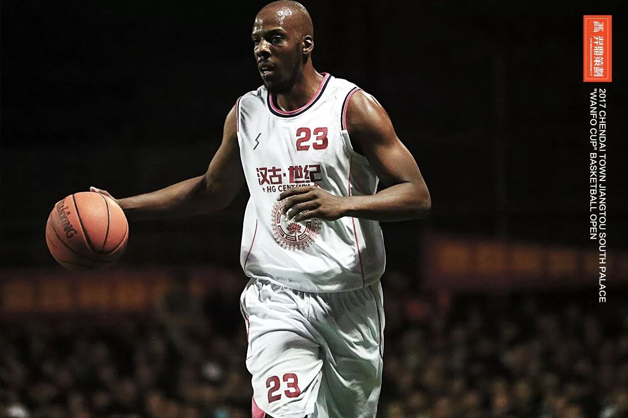 俄罗斯篮球超级联赛：摩斯科风暴队狂揽胜利，夺冠在望