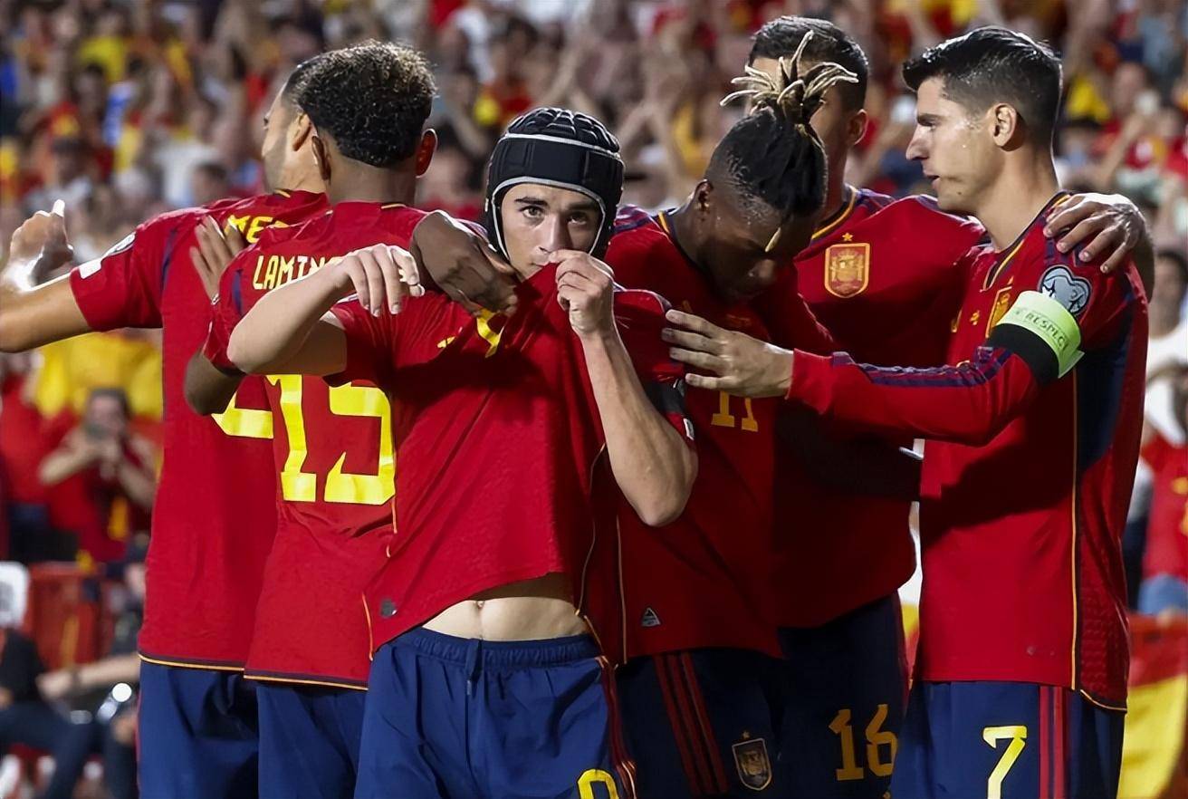 华体会vip注册-波兰国家队险胜晋级，欧洲杯表现令人瞩目