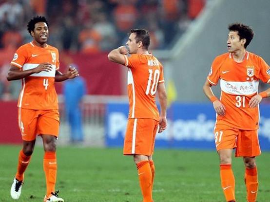 豪门巅峰对决，谁将笑到最后？的简单介绍