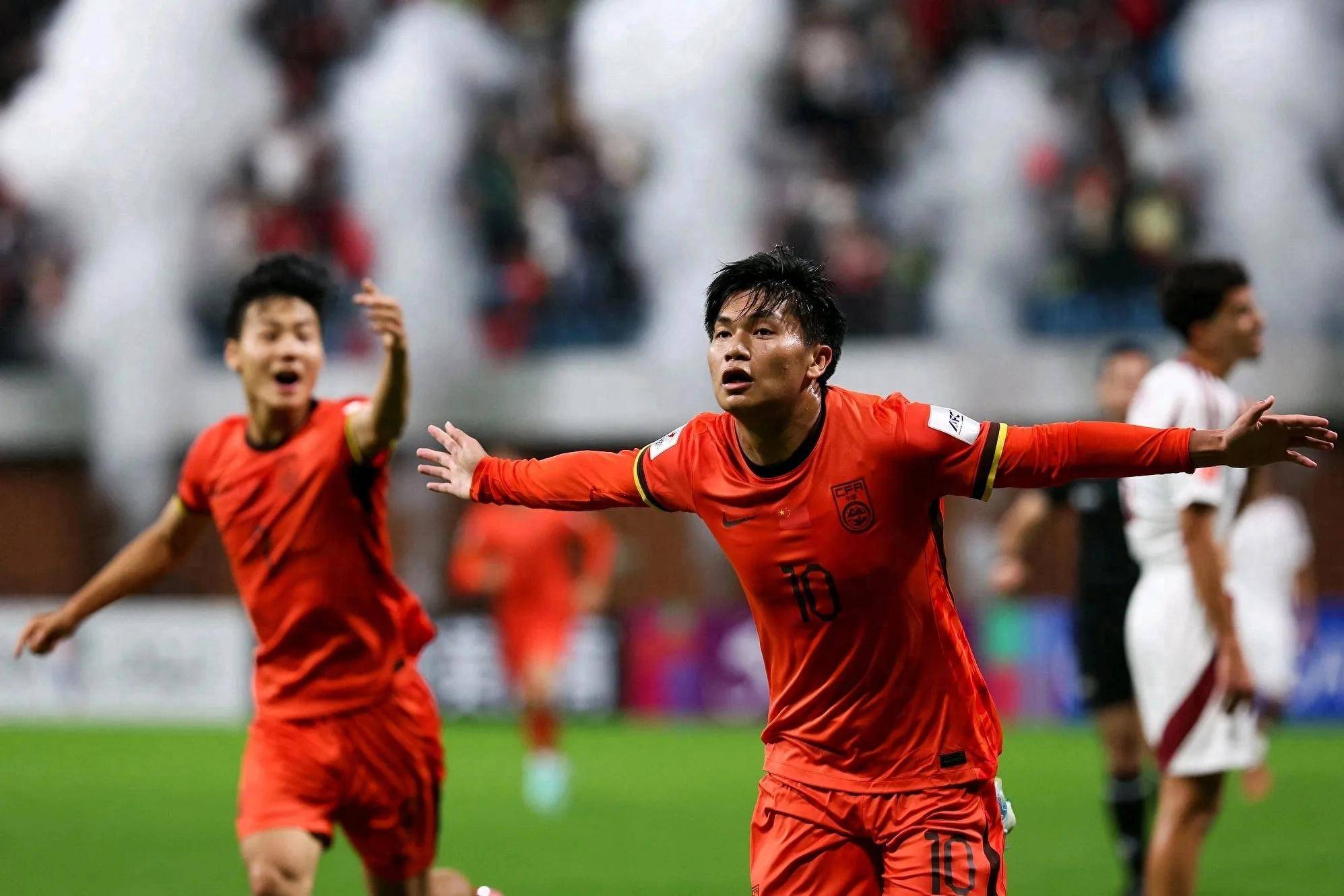 关于亚洲区杯赛赛场一幕幕激烈争锋的信息