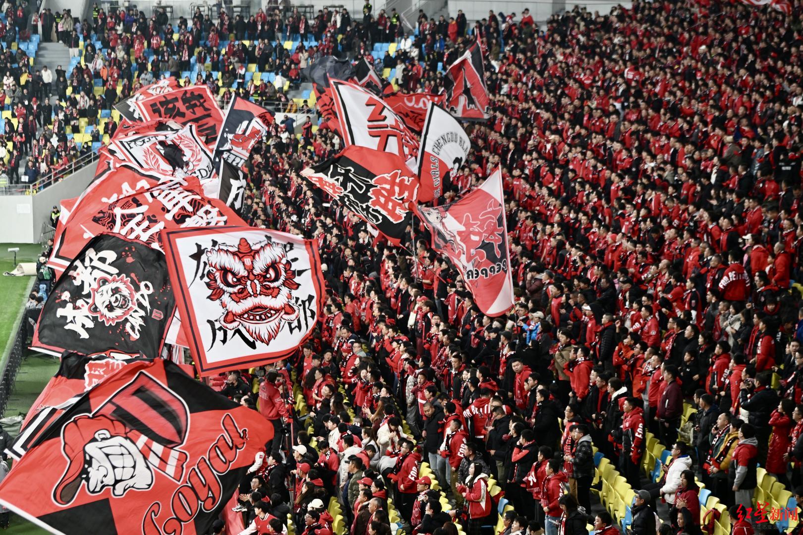 热闹非凡的足球比赛即将上演