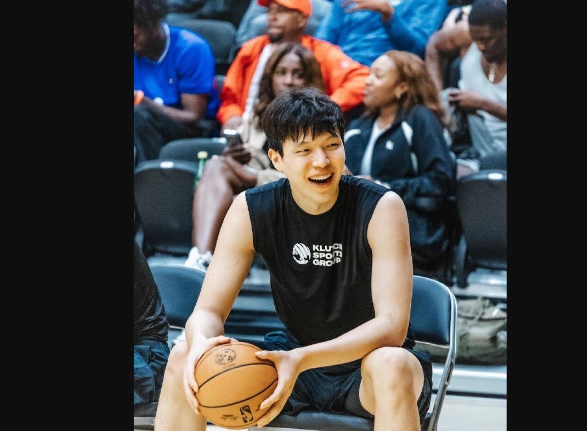 华体会登录-新晋球星在职业篮球联赛中崭露头角