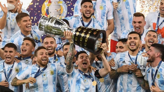 阿根廷球员在顶级篮球比赛中发挥出色