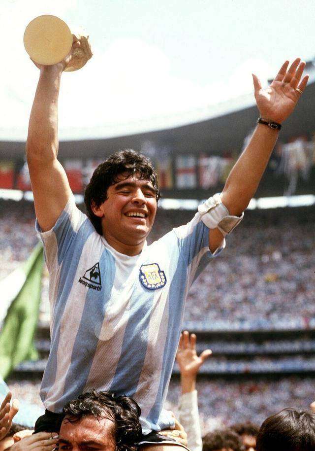 华体会官网登录网址-关于精湛技艺！足球明星在比赛中展现非凡才华的信息