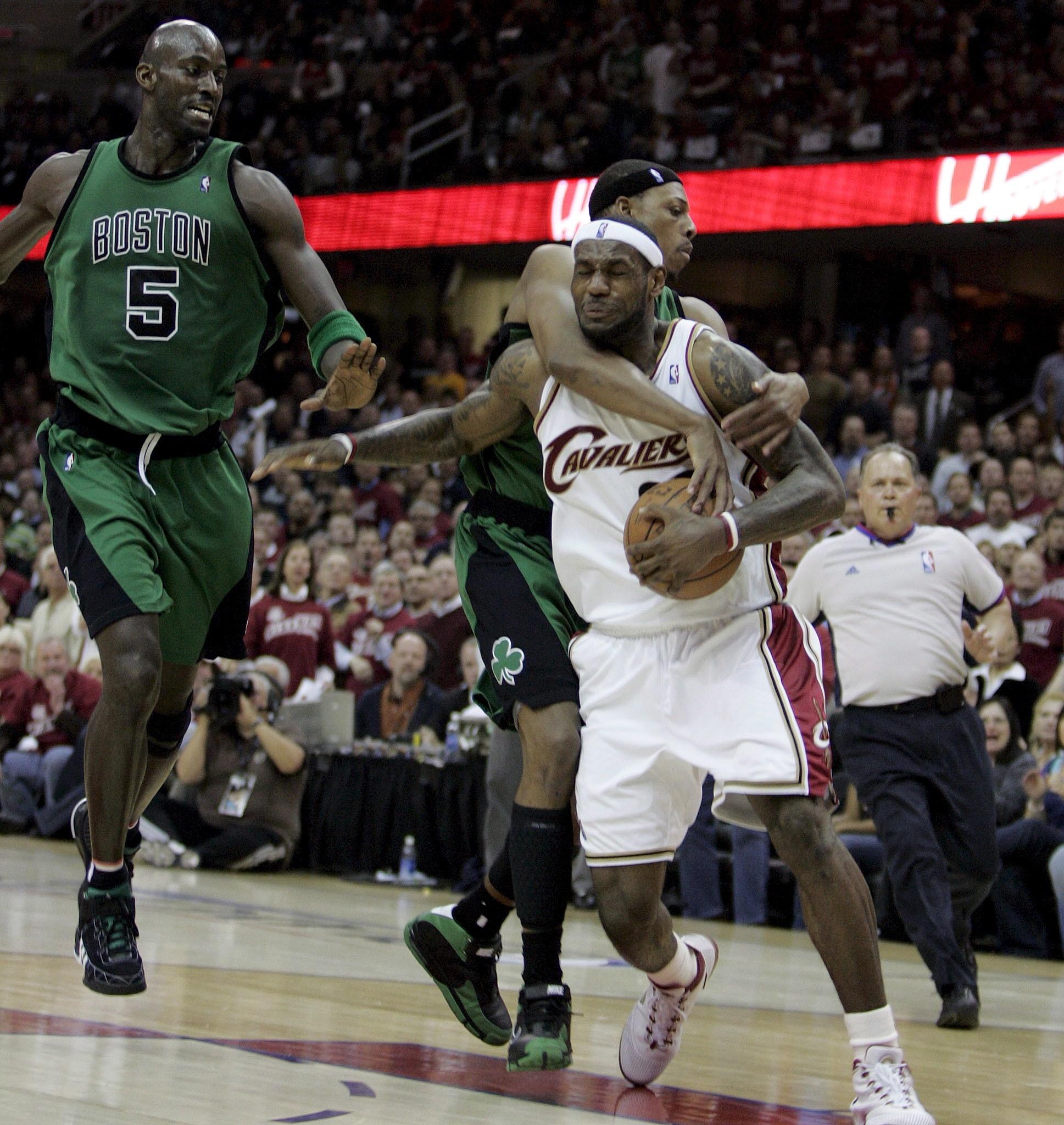 关于猛龙击败骑士,伦纳德砍下24分送骑士四连败的信息 关于猛龙击败骑士,伦纳德砍下24分送骑士四连败的信息