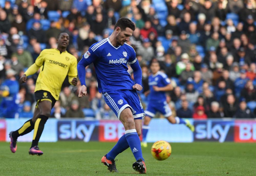 卡迪夫城客场拿下比赛，保住积分的简单介绍