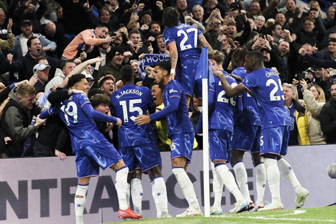 华体会投注-包含切尔西胜利领跑，热刺遭遇三连败的词条